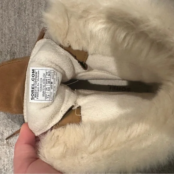 Sorel Women's Brown Waterproof Winter Boots - Picture 4 of 8